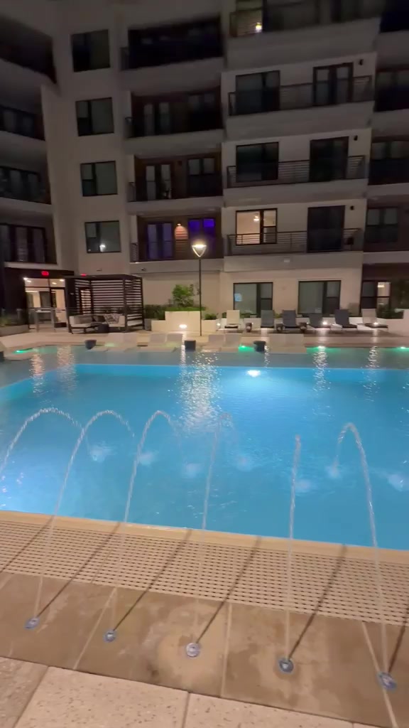 Fast WiFi at the pool: stay connected poolside